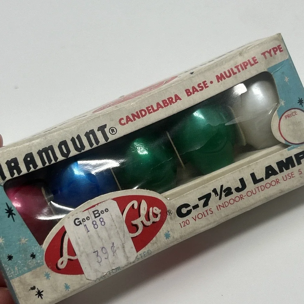 Vtg Paramount Lustre Glo Replacement Bulbs C-7 1/2 J Lamps 120 Volt In/Outdoor